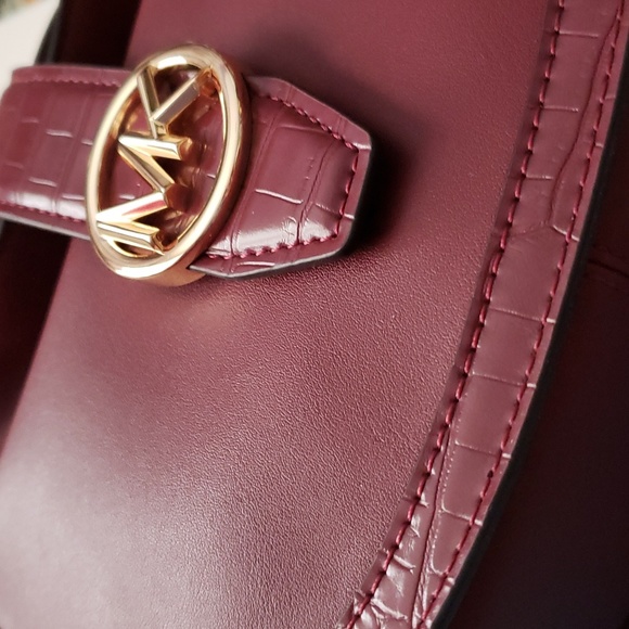 MICHAEL by MICHAEL KORS Gabby Small Crossbody Bag - Picture 3 of 12